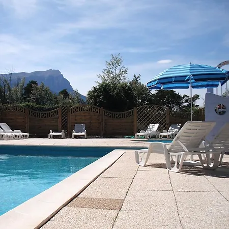 Les Grillons Camping