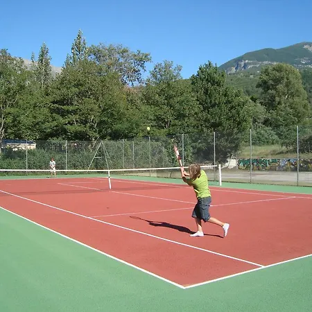 Camping Les Grillons Embrun